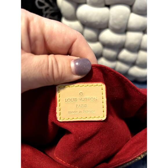 Discontinued Louis Vuitton Logo Croisette Damier Ebene in Near Mint Condition - Picture 2 of 13